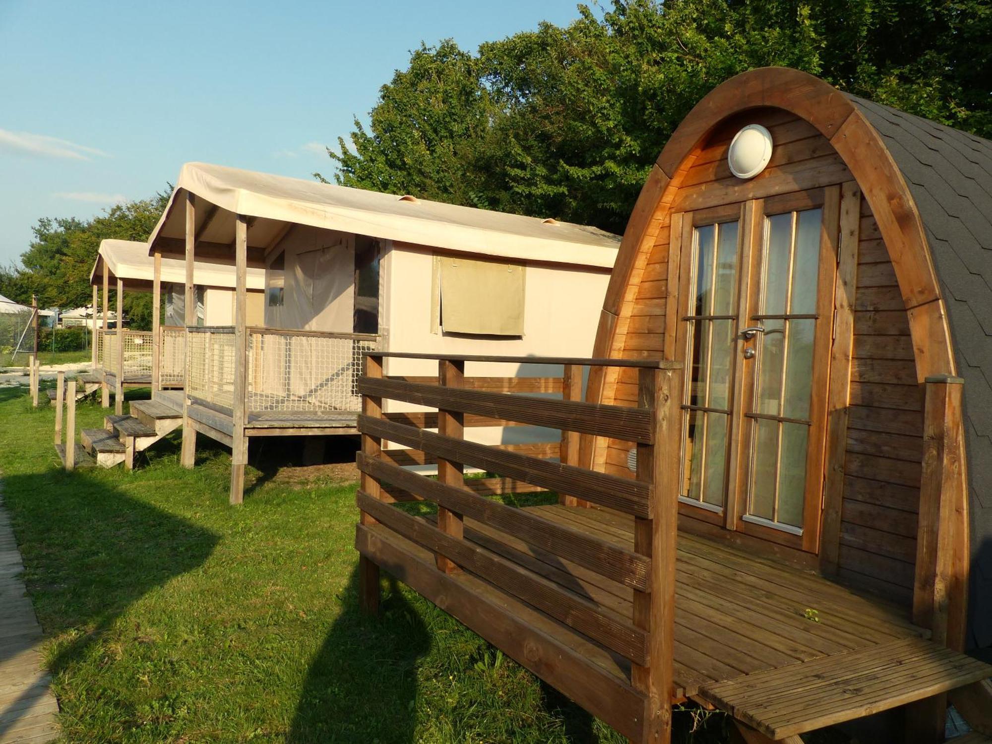 Camping Du Pontis Verteillac Esterno foto