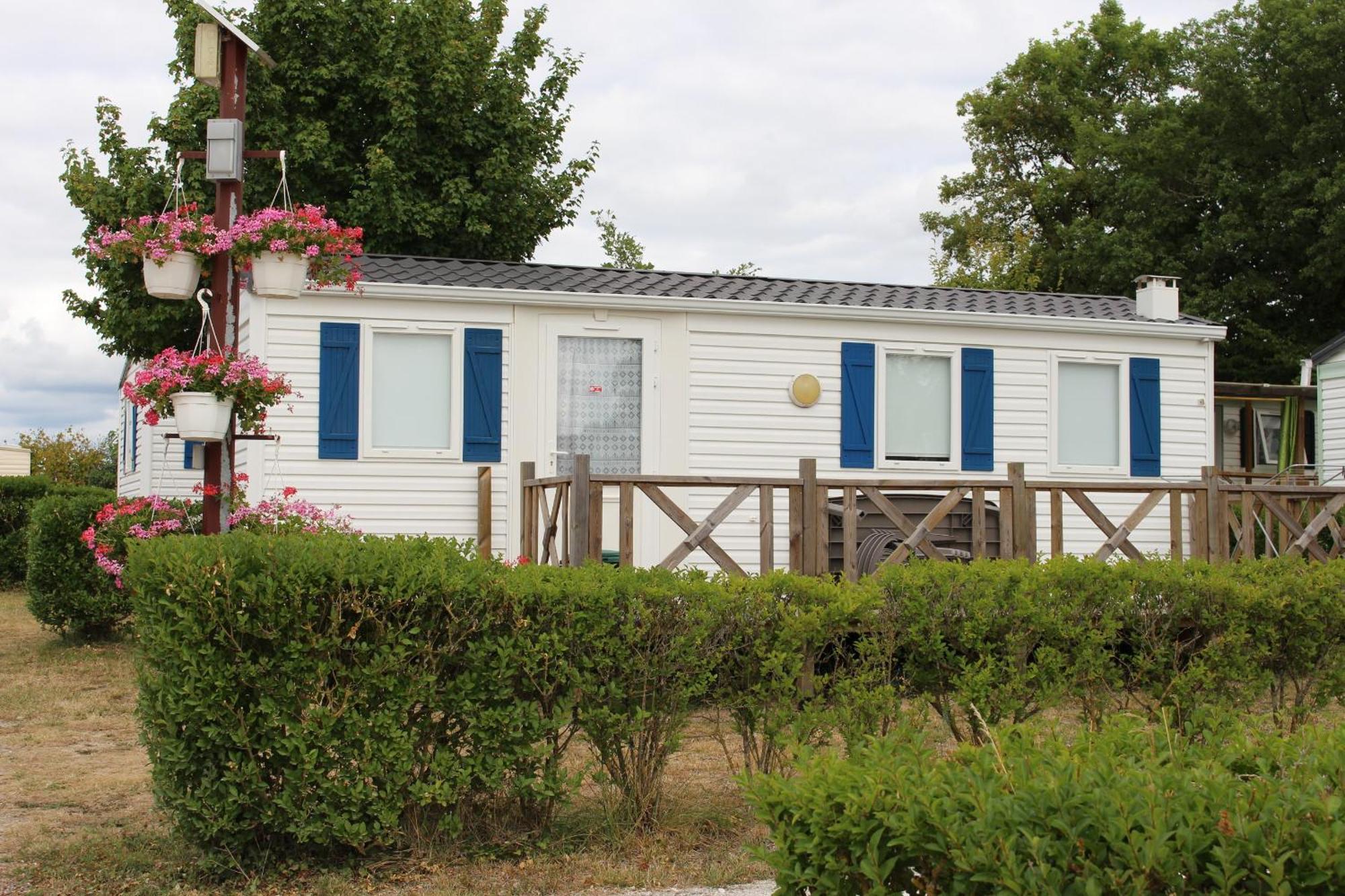 Camping Du Pontis Verteillac Esterno foto
