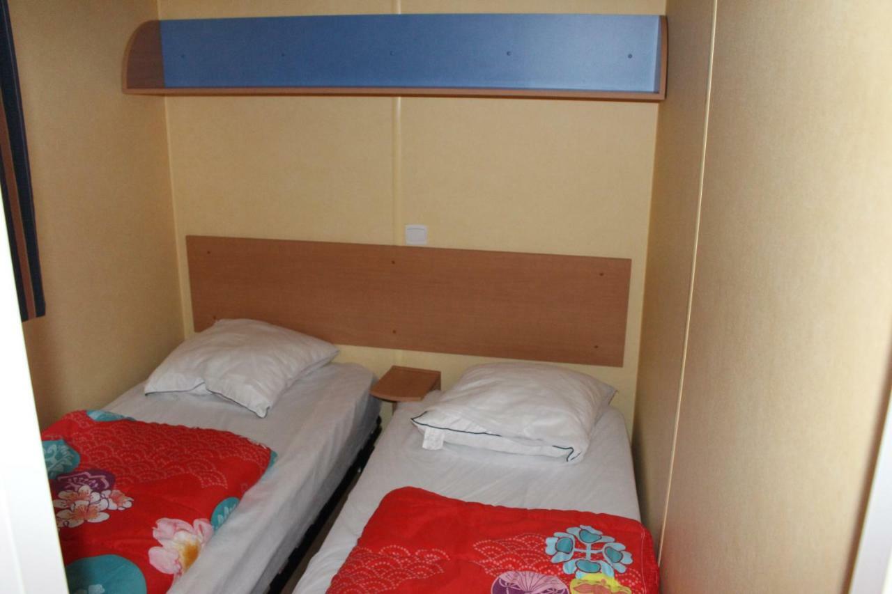 Camping Du Pontis Verteillac Esterno foto