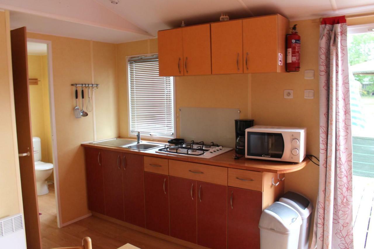 Camping Du Pontis Verteillac Esterno foto