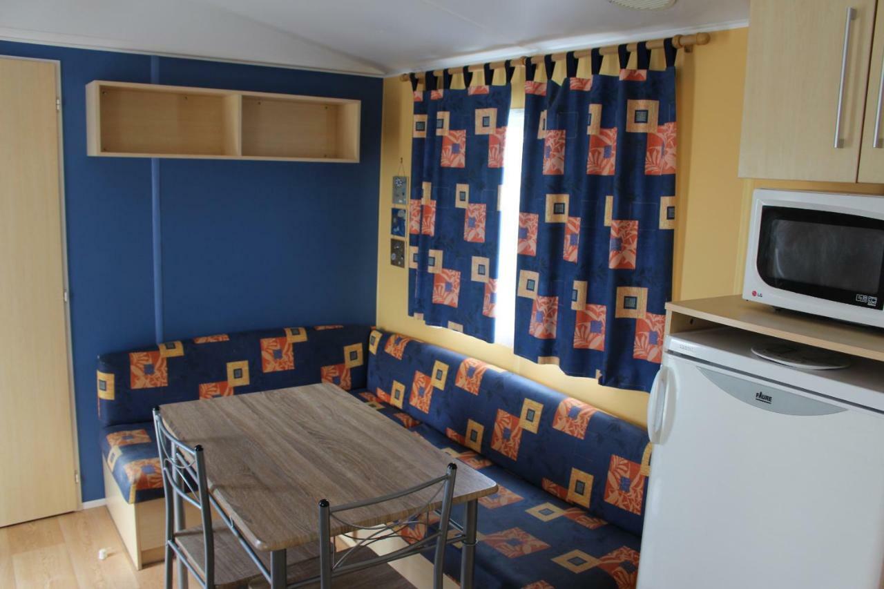 Camping Du Pontis Verteillac Esterno foto