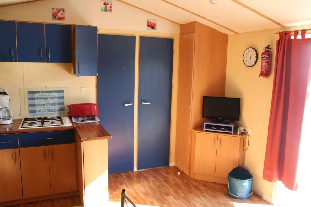 Camping Du Pontis Verteillac Esterno foto