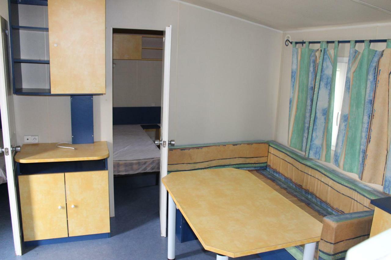 Camping Du Pontis Verteillac Esterno foto